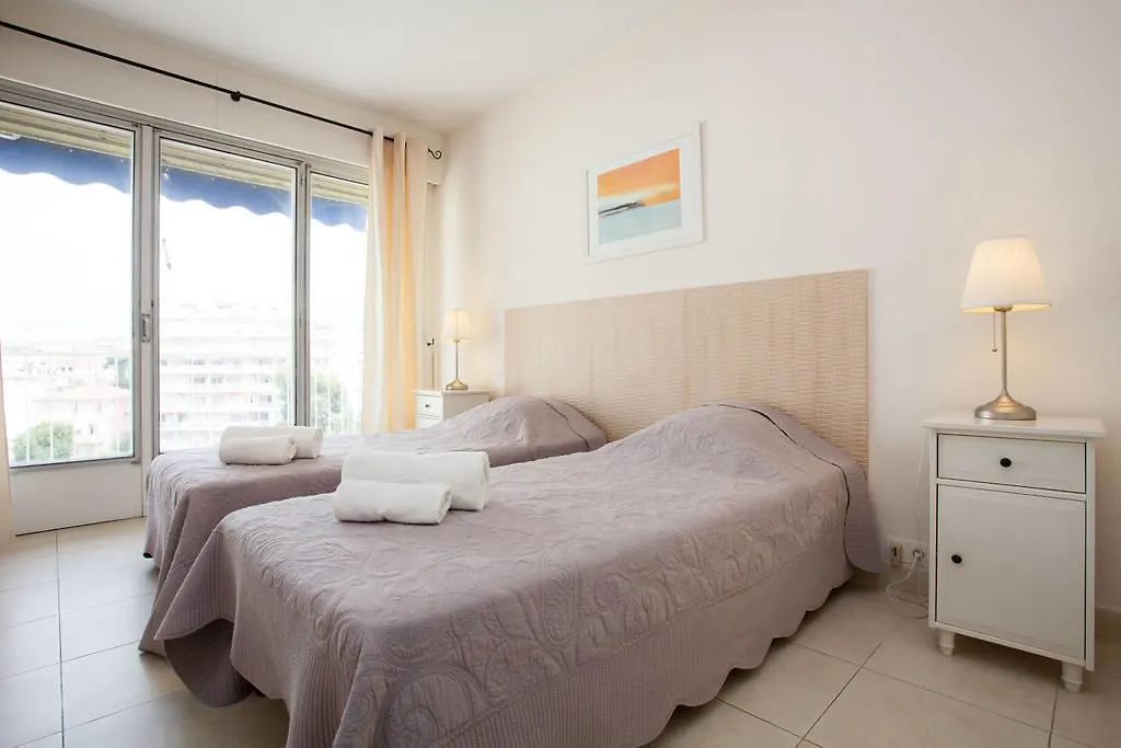 Apartment Victor Hugo Topfloor Cannes France